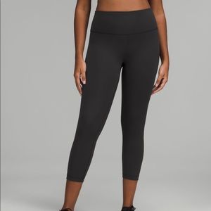 Lululemon Wunder train high rise crop 23’’